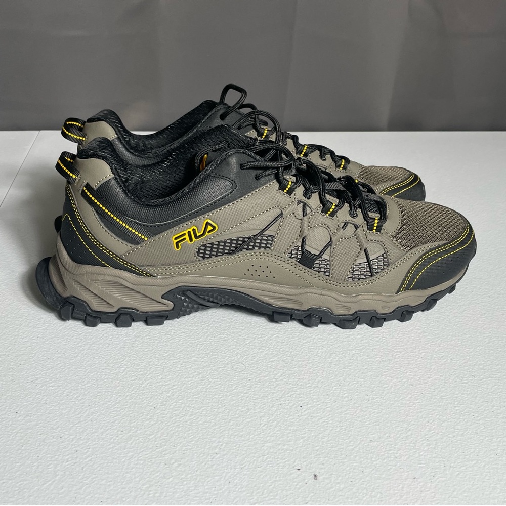 Fila Explora Men's Black and Gray Trail Shoes Size 12 NWT